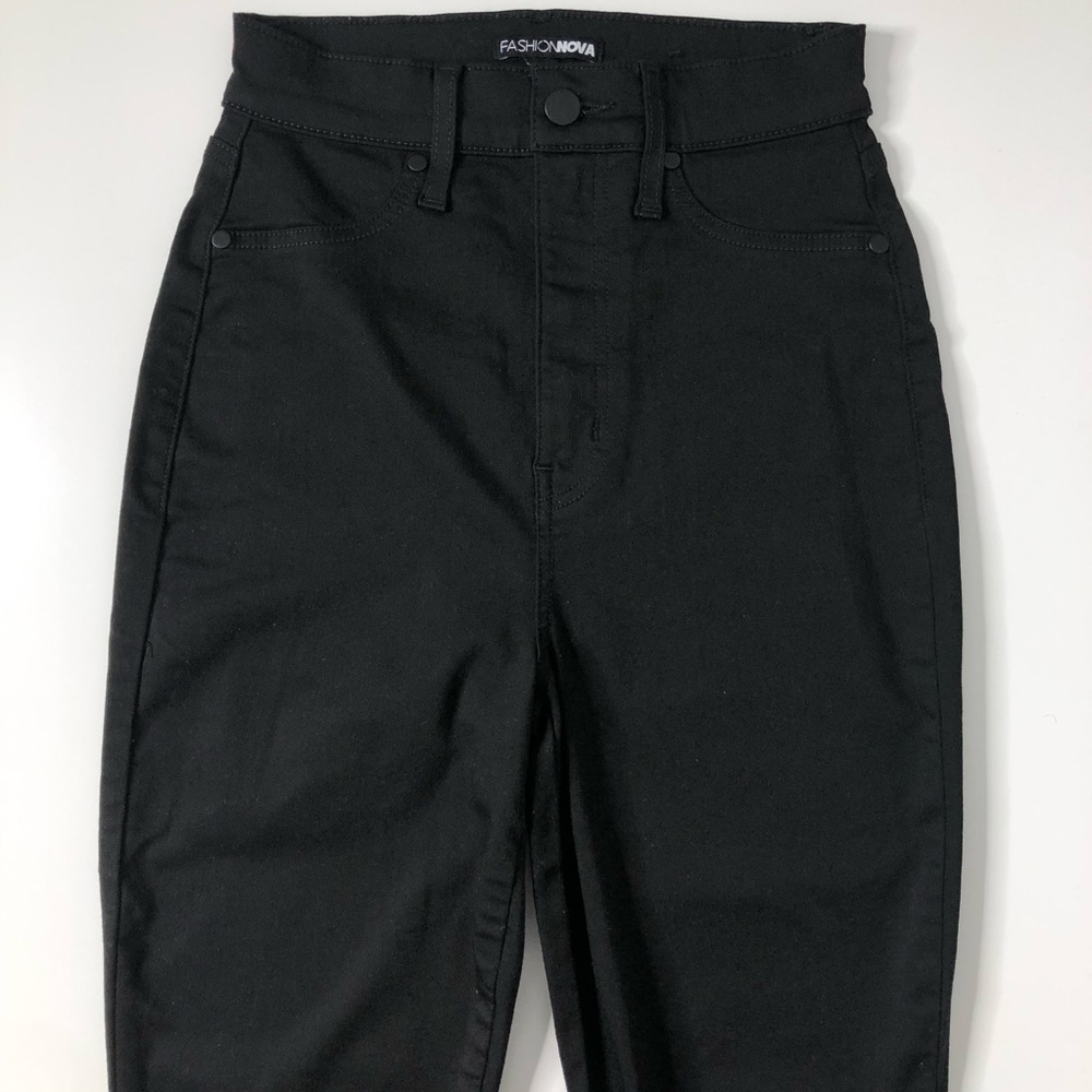 Fashion Nova Black Stretchy High Waisted Skinny Jeans Size 1